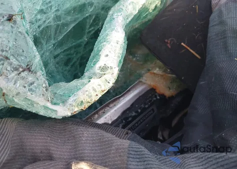 2015 Honda Fit Ex z USA, uszkodzony, nr VIN 3HGGK5G84FM721592